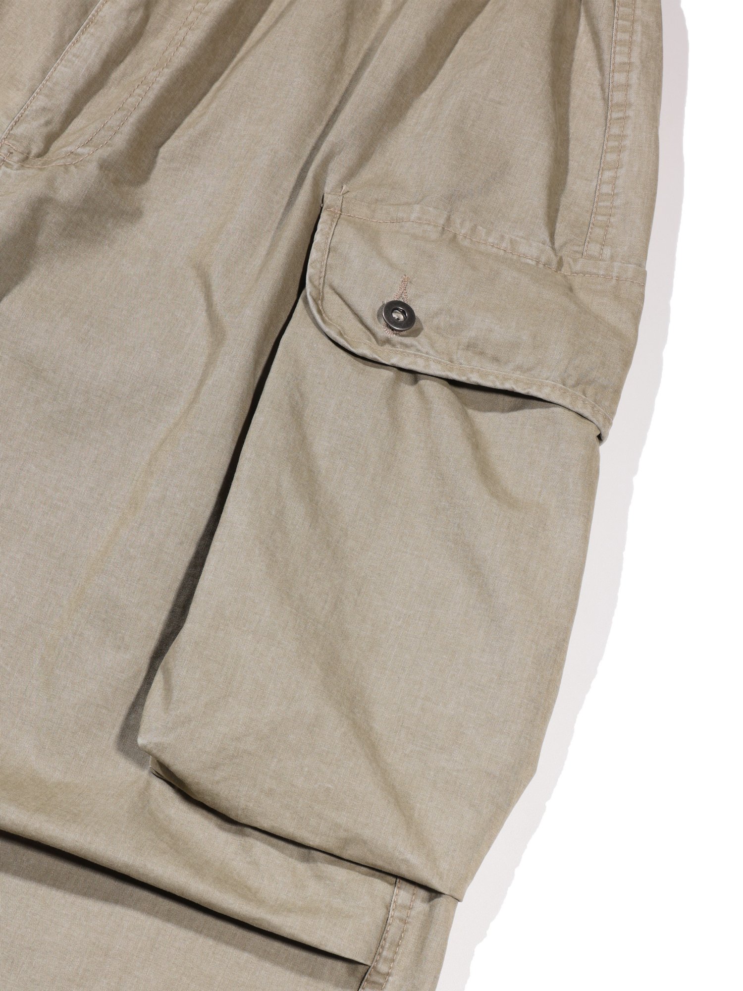 P44 Cargo Bermuda Pants (Beige)