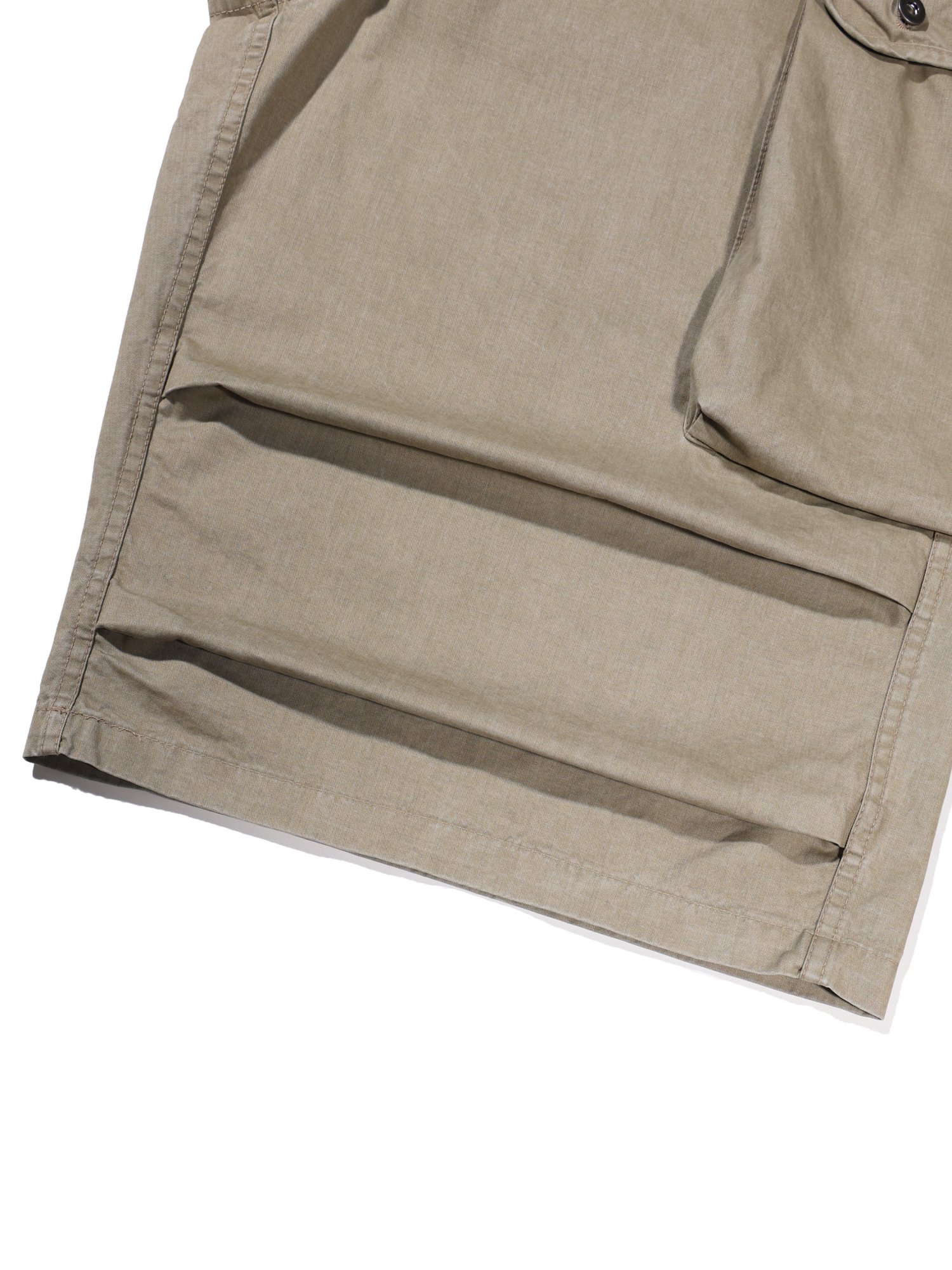 P44 Cargo Bermuda Pants (Beige)