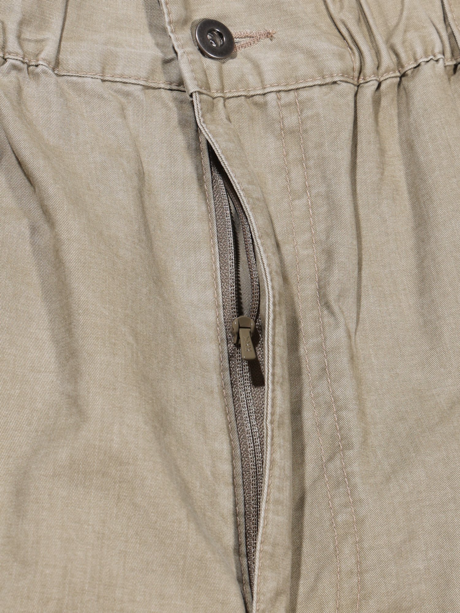 P44 Cargo Bermuda Pants (Beige)
