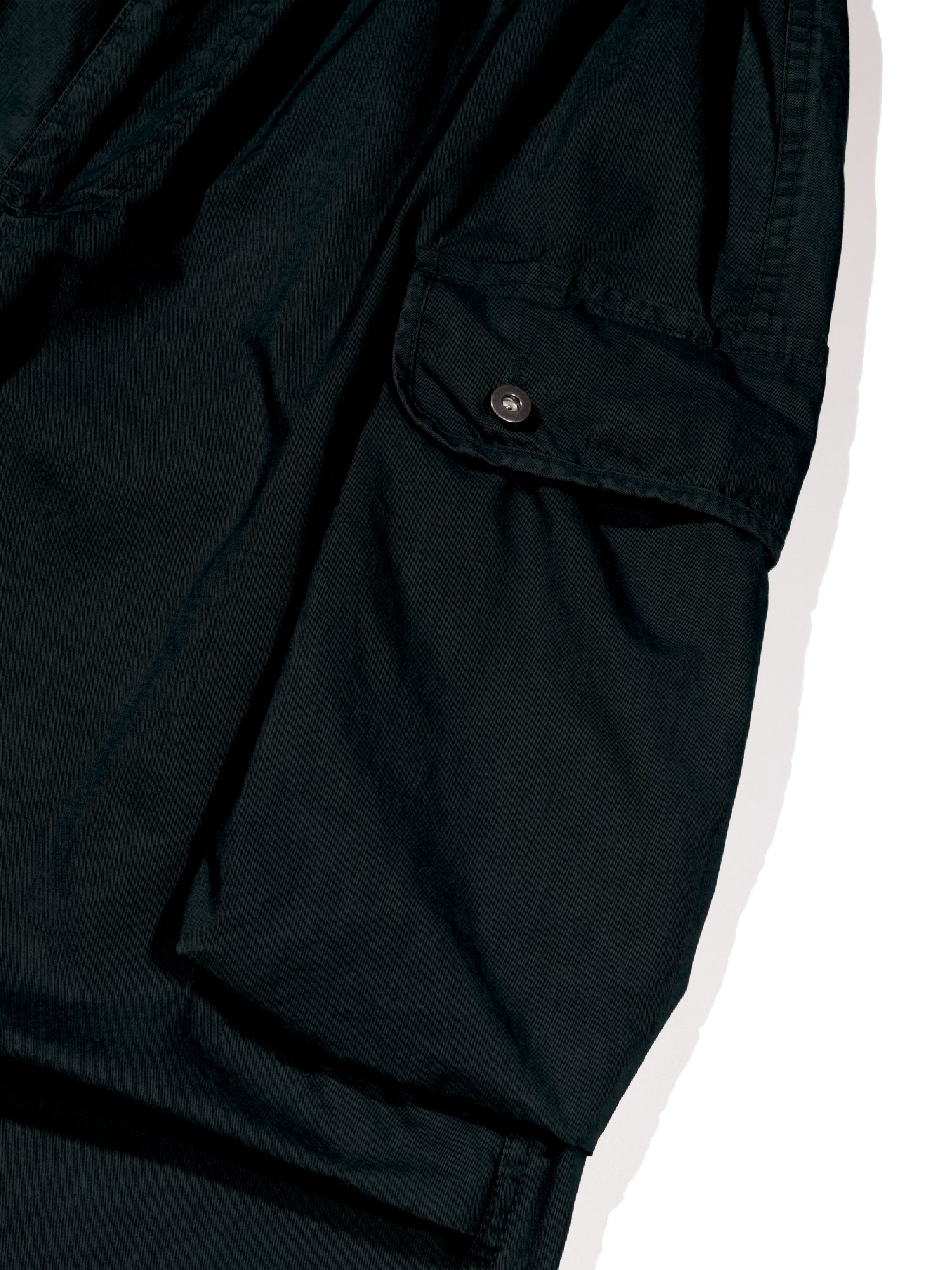 P44 Cargo Bermuda Pants (Black)